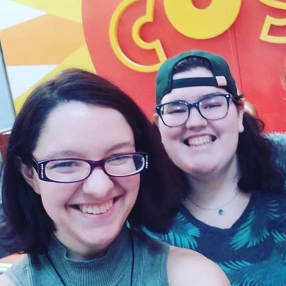 Meet your Posher, Elaine - Picture 1 of 1